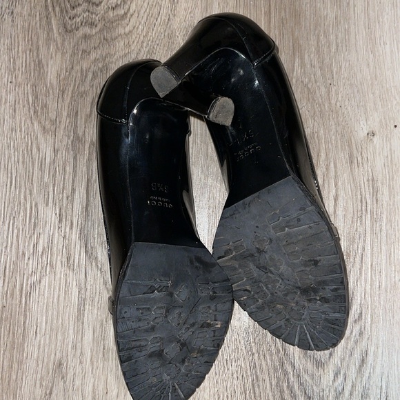GUCCI BLACK PATENT LEATHER ROUND TOE PUMPS WITH SILVER HORSE-BIT BUCKLE 6.5 - Picture 8 of 10